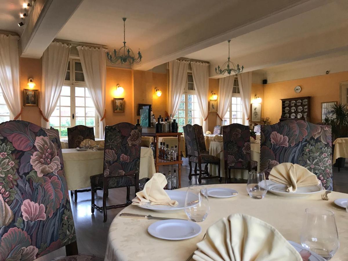 Logis Hotel & Restaurant - Auberge De La Foret Азбрук Экстерьер фото