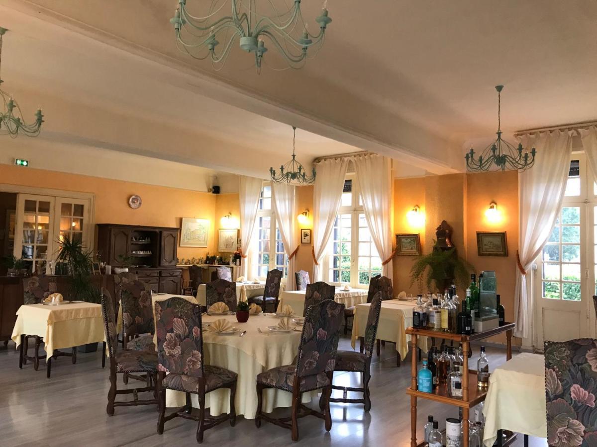 Logis Hotel & Restaurant - Auberge De La Foret Азбрук Экстерьер фото